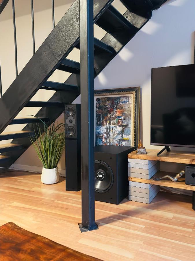 Hifi Sound & Comfort - Uptown Dallas / 2-Story Loft Exterior photo